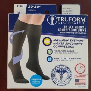 Black Dress Socks for Elegant Comfort
